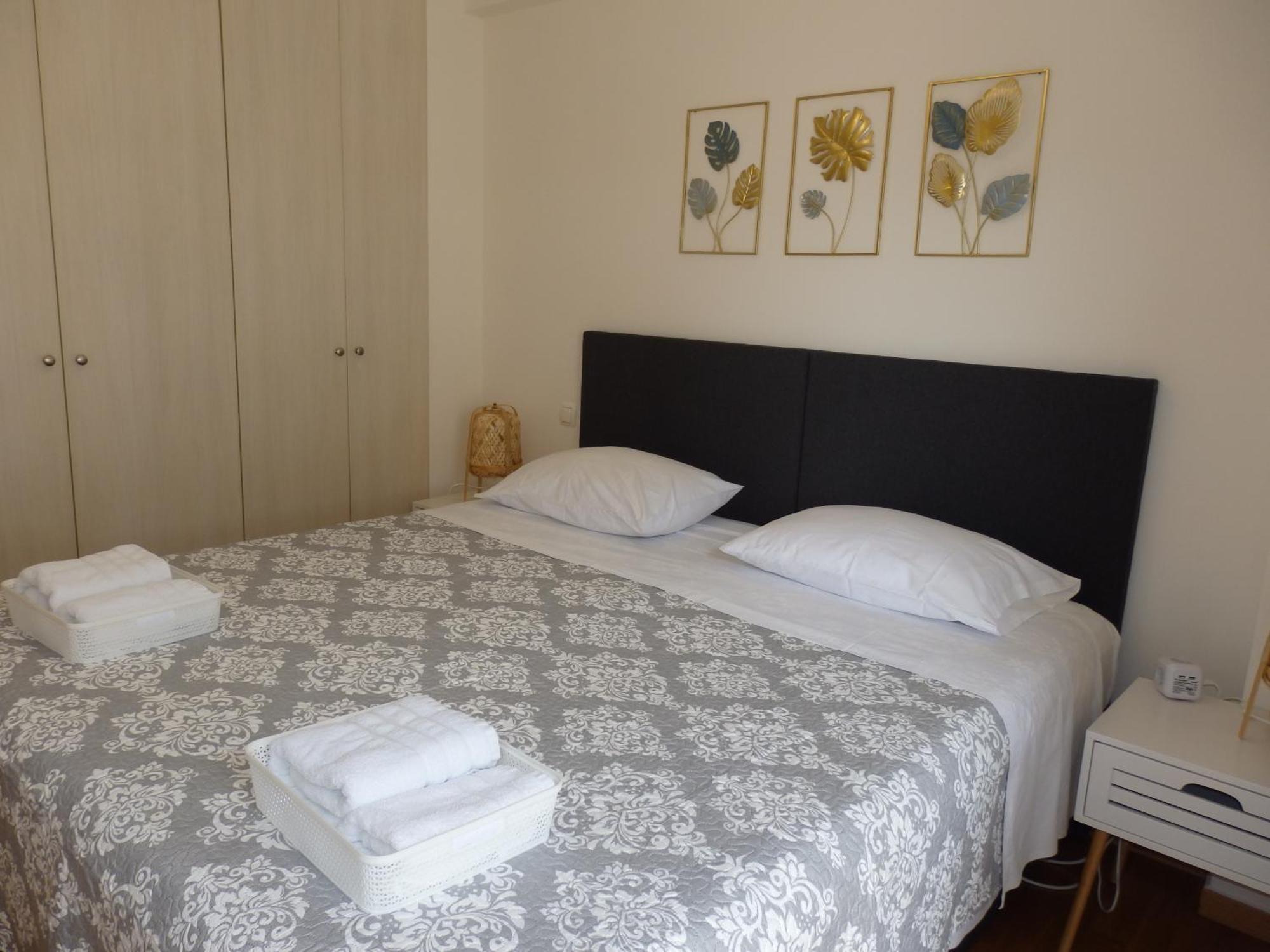 A&J Apartments Or Rooms Athens Airport Markópoulon Buitenkant foto